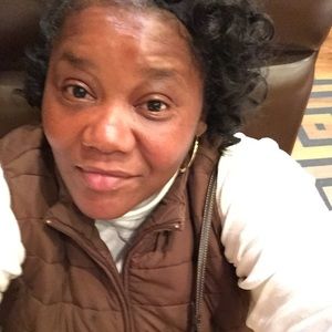 Meet your Posher, Daralice